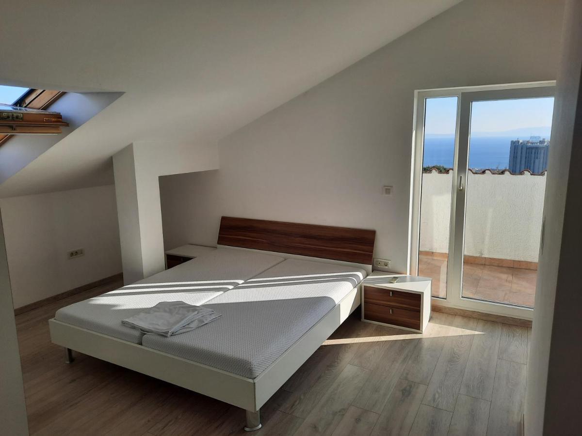 Sea View Later Apartment Fiume Esterno foto